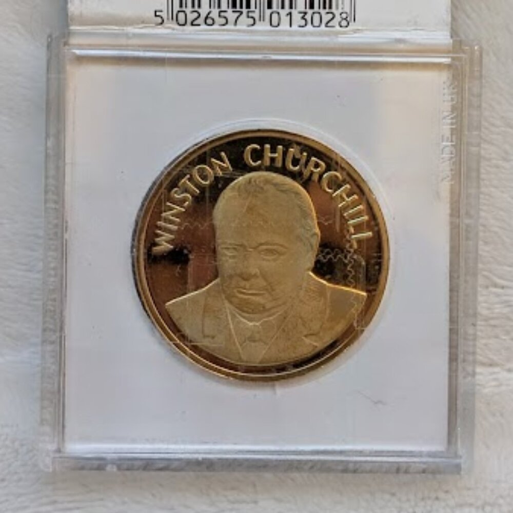WINSTON CHURCHILL MEDALLION 22CT GP "OFFICIAL IMPERIAL WAR MUSEUM